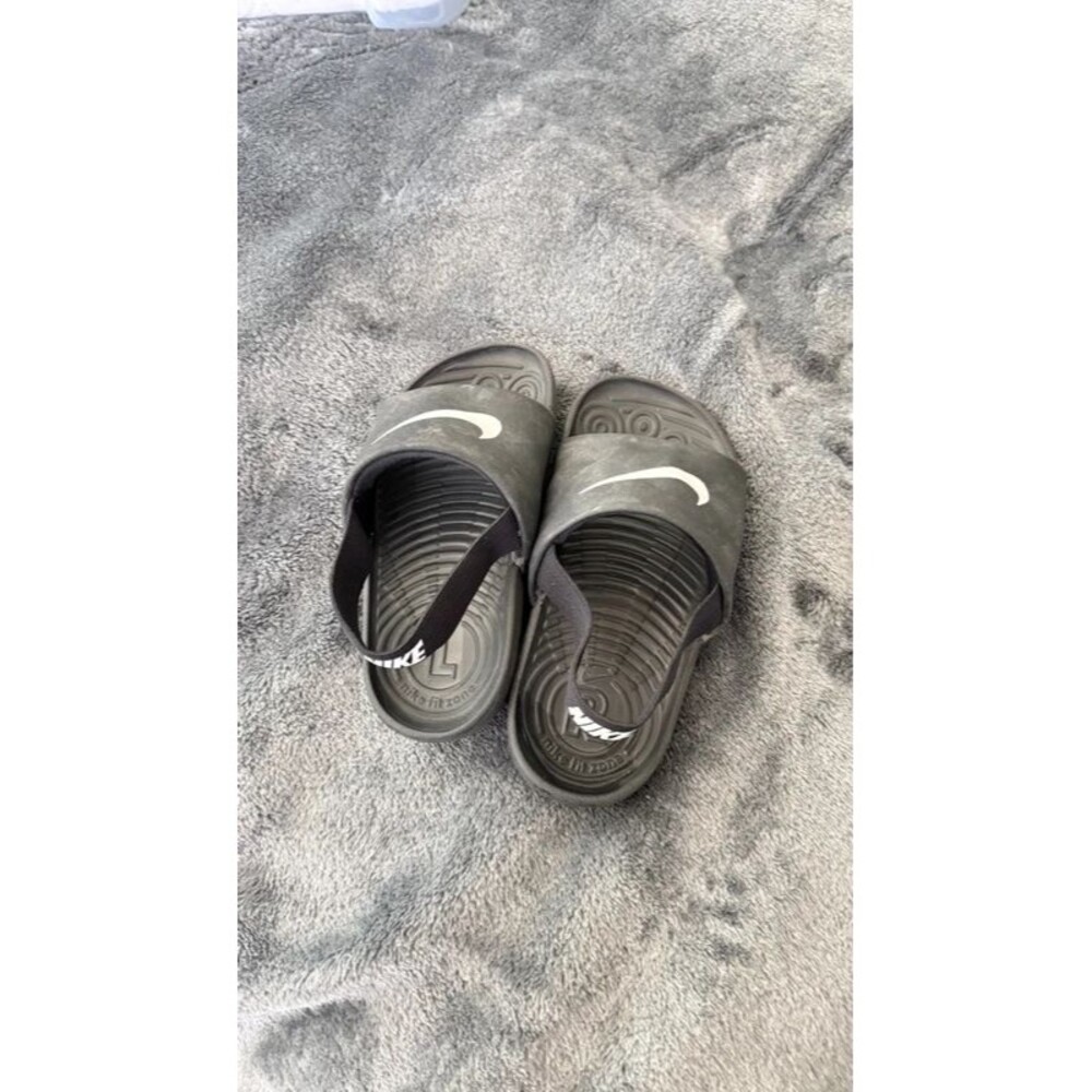 Nike sandals size 10 - Picture 2 of 3